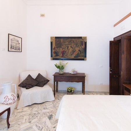 B&B Nonna Laura Trani Buitenkant foto